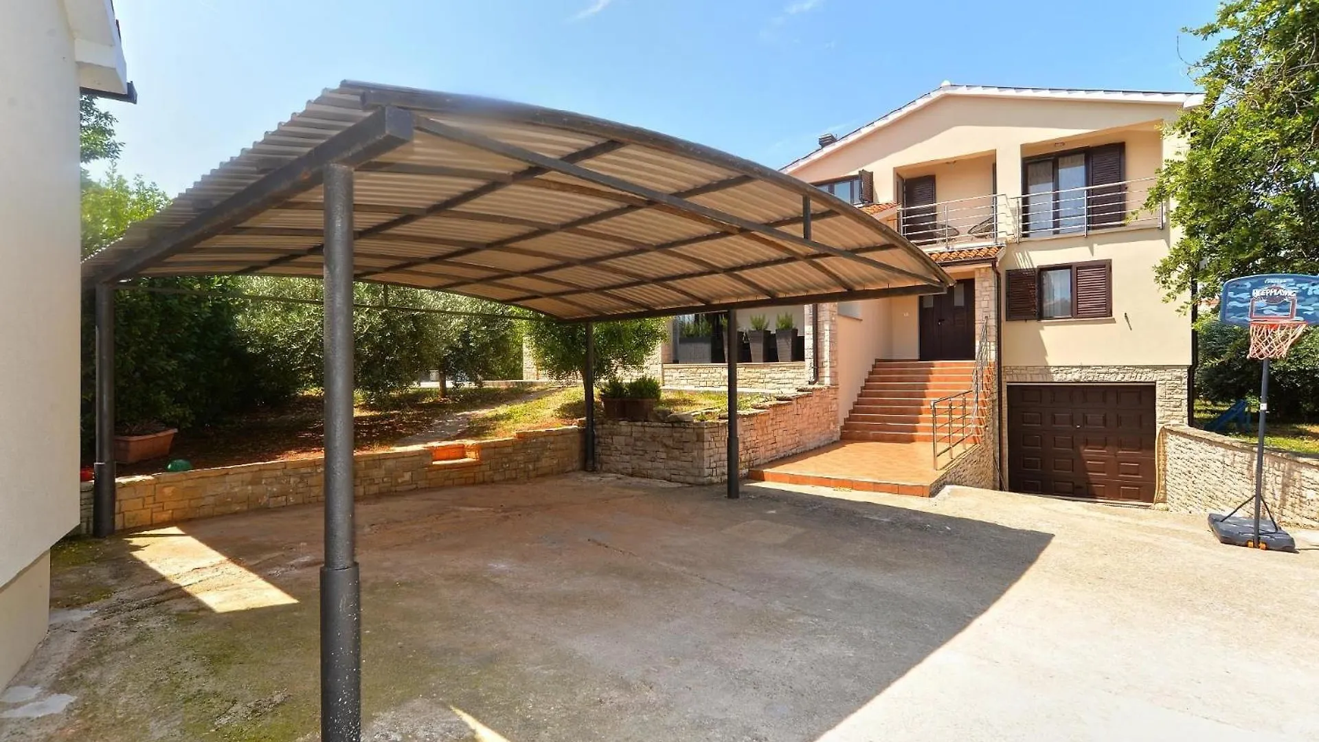 Ferienhaus Mit Privatpool Fuer 8 Personen Ca 180 Qm In Liznjan, Istrien Suedkueste Von Istrien 0*, Liznjan